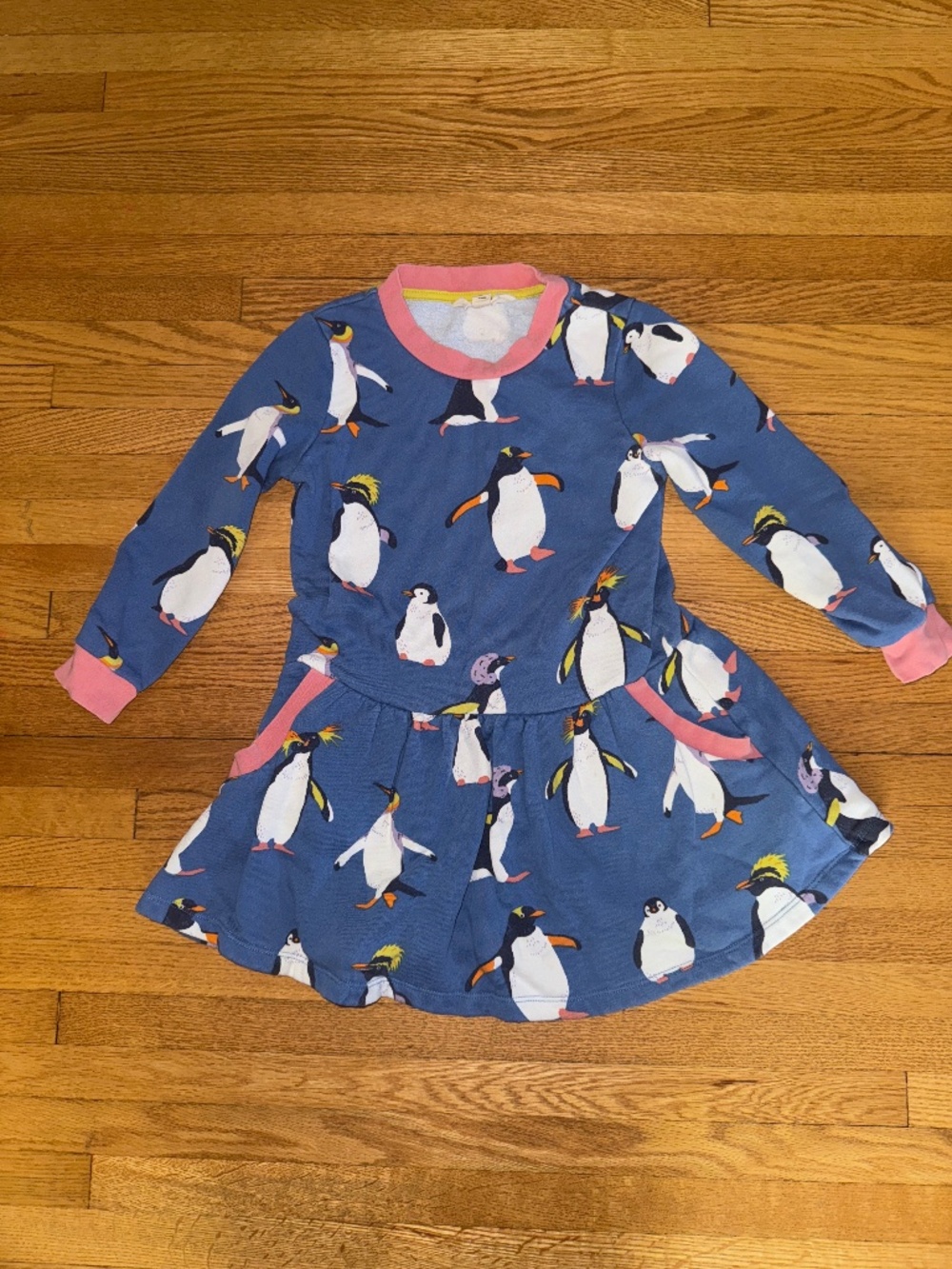 Mini Boden- Penguin print sweatshirt dress- size 6-7